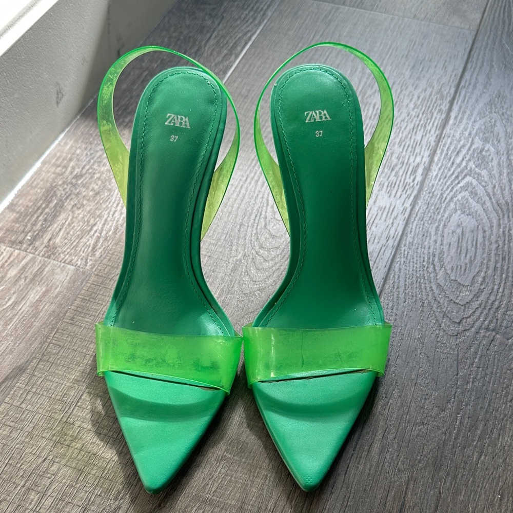 ZARA Bright Green Pointed Toe Slingback Heels